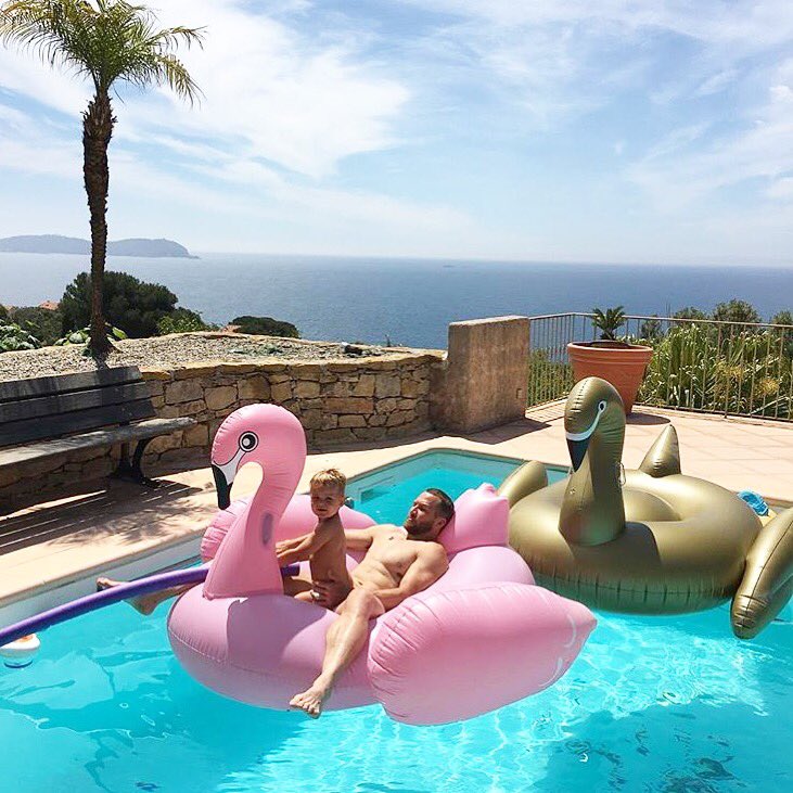 FlowtsLife's tweet photo. Sunday's done right @giteau_rugby 💪☀️🇫🇷 https://t.co/LdUnUU3rHJ