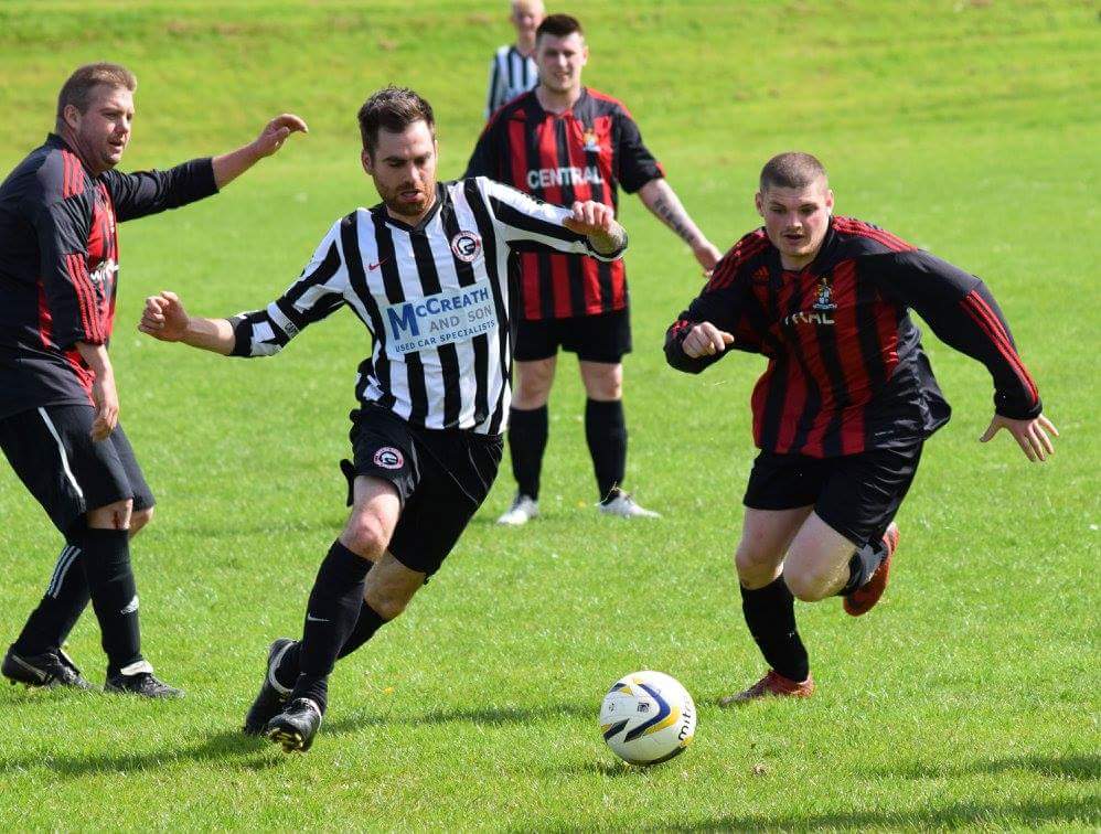 spittalroversfc's tweet photo. ACTION PHOTOS | Images from yesterday's match against @AshingtonTownFC at @TheSwanCentre in #NNL2 https://t.co/7Nd8NwUv4Z