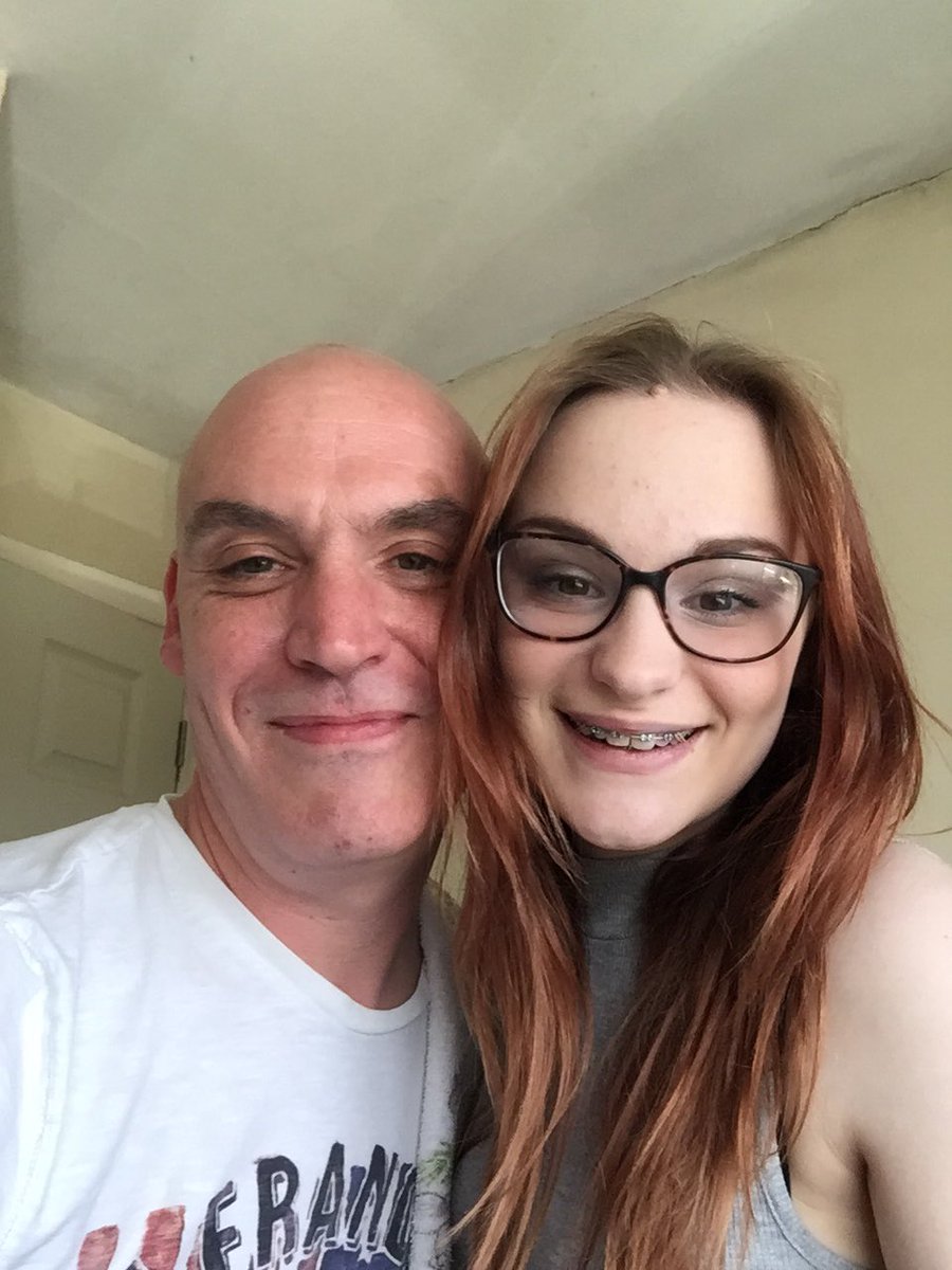murden_4's tweet photo. Princess and the troll https://t.co/sO2jx0d1KJ