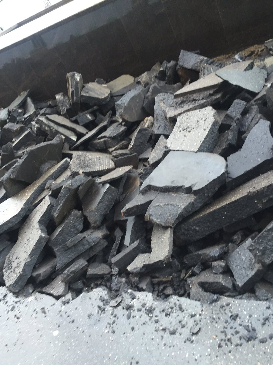 ddb1's tweet image. Бедная Тверская. За что ей это