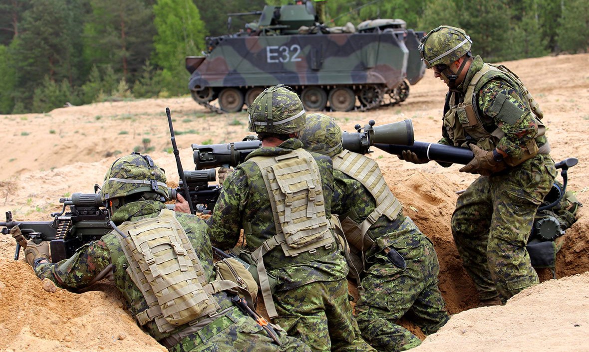 ForcesCanada's tweet photo. Des Canadiens participent à des exercices antichar avec nos alliés en Lituanie. #ExHUNTER https://t.co/8Ke8vKa42G https://t.co/wm55M24MEJ