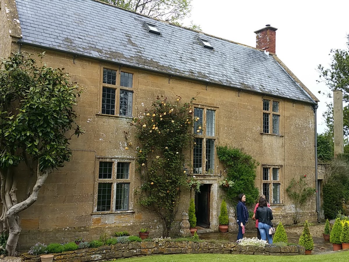 Still one more hour to go! The sun is shining on #oldbridge