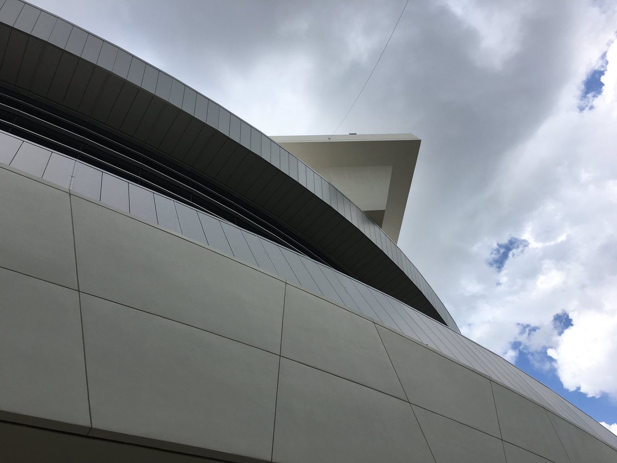 SportsBucketLst's tweet photo. Marlins Park was great! https://t.co/XcHlE9XtbT