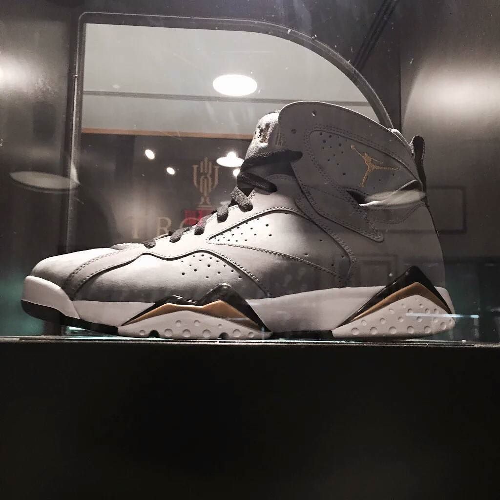 sneakercn's tweet photo. @trophyroomstore @heirmj523 Jordan 7 #trophyroomstore #sneakernews #solecollector #sneakerwatch #jumpman #jordan #w… https://t.co/7PJrjJ4HLq