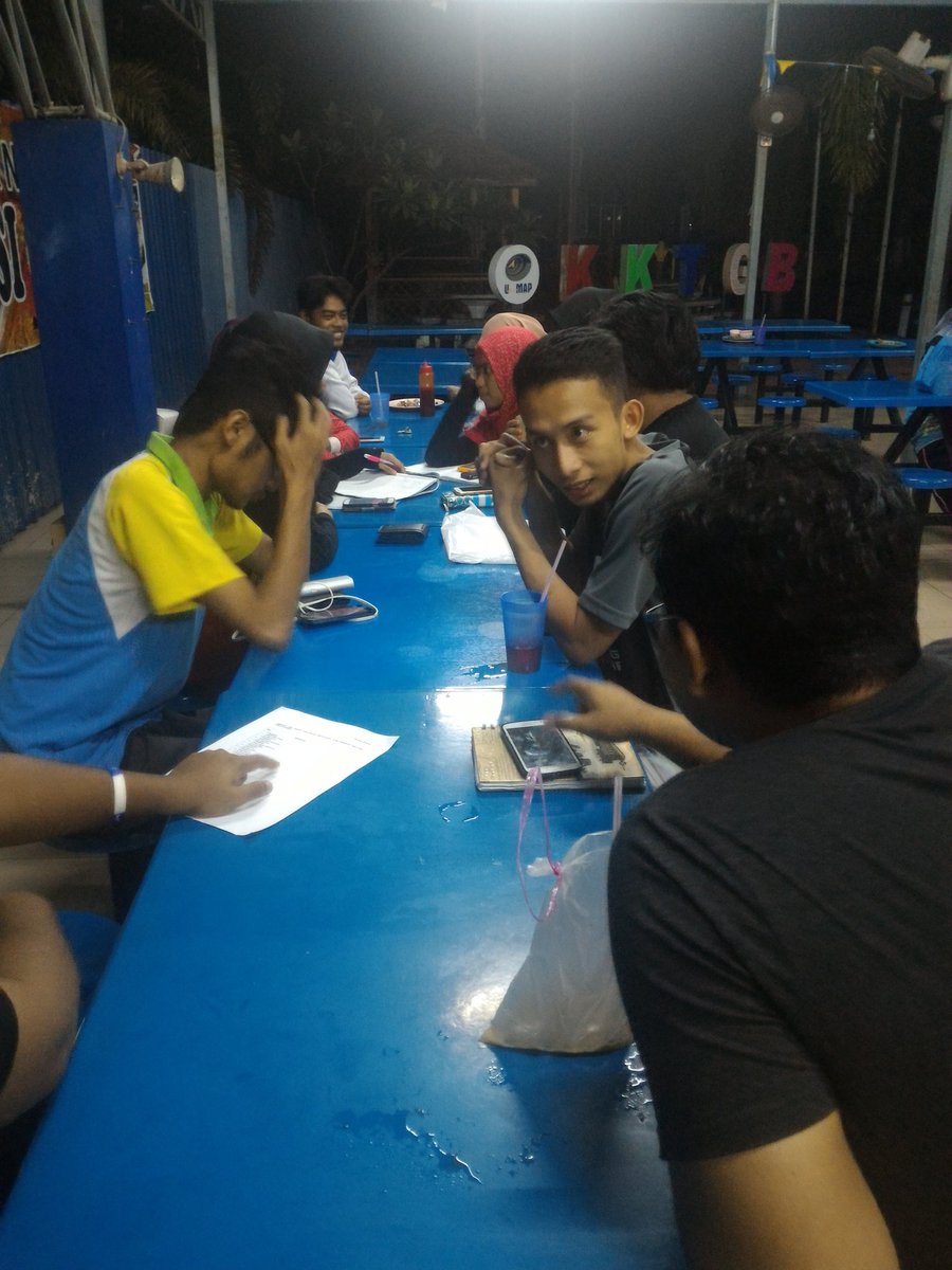 GreenEarthTeam's tweet photo. Meeting R4C #GreenEarthTeam #EsokTest😭 https://t.co/lDN2VwgCHC
