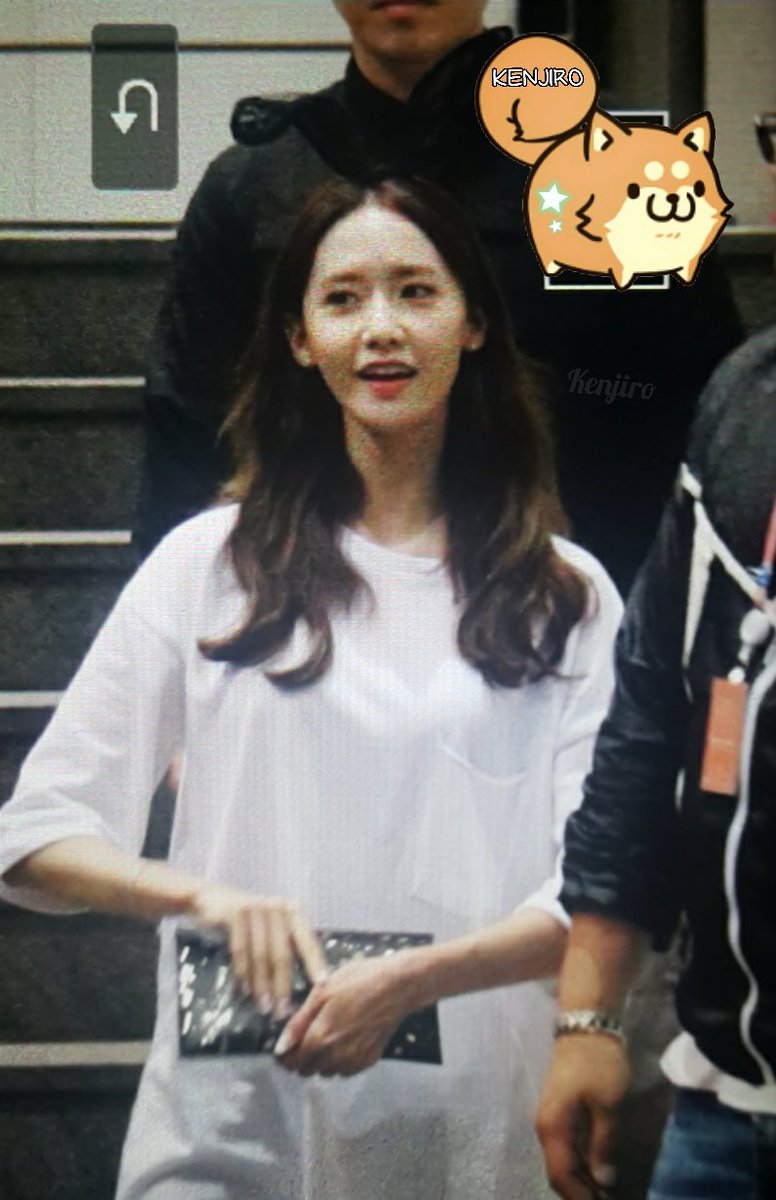 [PIC][22-05-2016]YoonA tham dự "YOONA ♥ BIRTHDAY PARTY" tại SM COEX vào tối nay CjEJwTlVAAArcfG