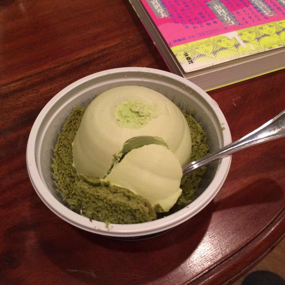 オノトモコ V Twitter ローソンの抹茶アイスケーキが超美味しい 全部同じ味なのわかってて まんまと抹茶シリーズ買ってしまう