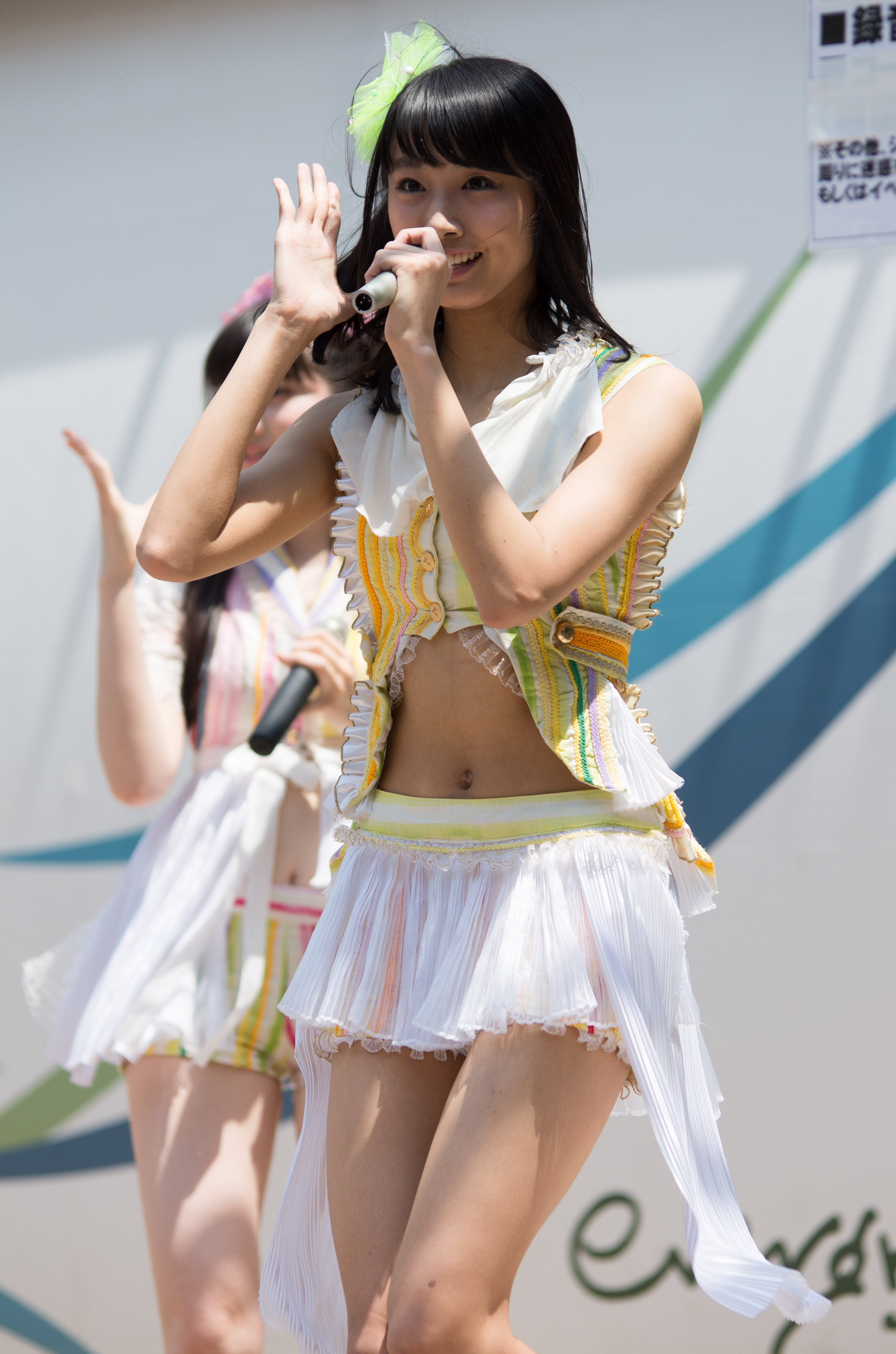 まわり 清水理子さん 虹のコンキスタドール予科生 ららぽーと横浜 水着姿も似合いそうなスタイル抜群の健康的な美人さん 鶴見さんよりも身長が高そうに見えたけど実際はどうなんでしょうか 虹コン T Co J3osgjdlo3 Twitter