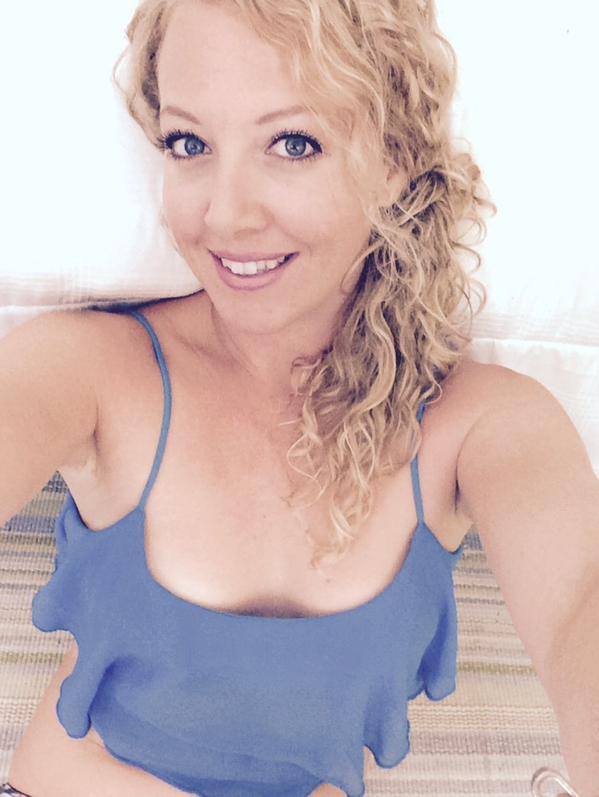 So bored now, email me at scogumackeyy23@gmail.com if you wanna chat!