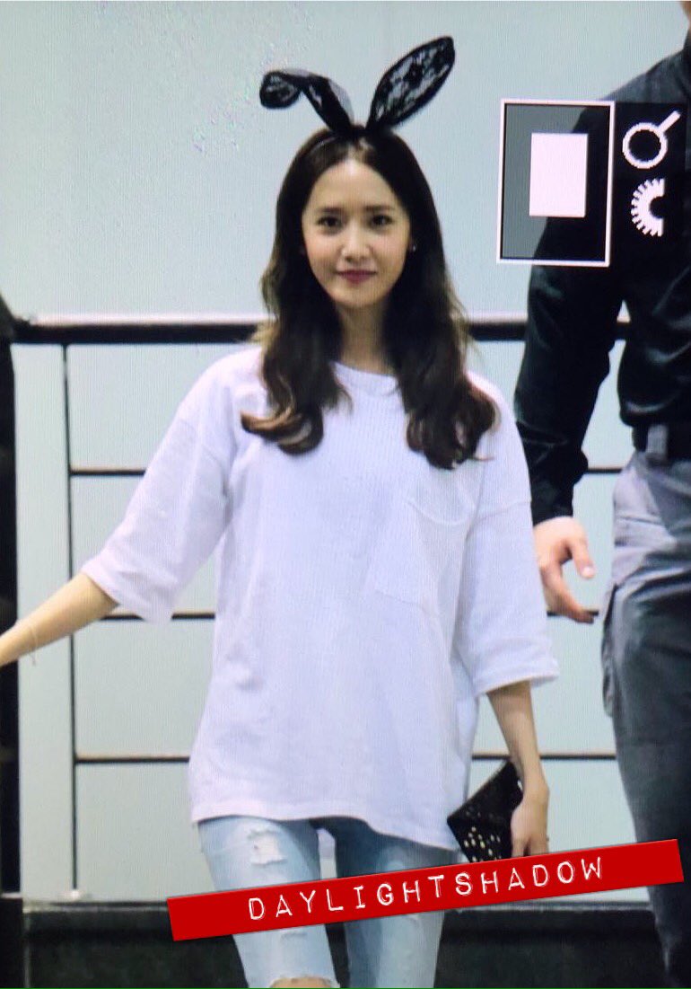 [PIC][22-05-2016]YoonA tham dự "YOONA ♥ BIRTHDAY PARTY" tại SM COEX vào tối nay CjEUgXYUoAAFJiG