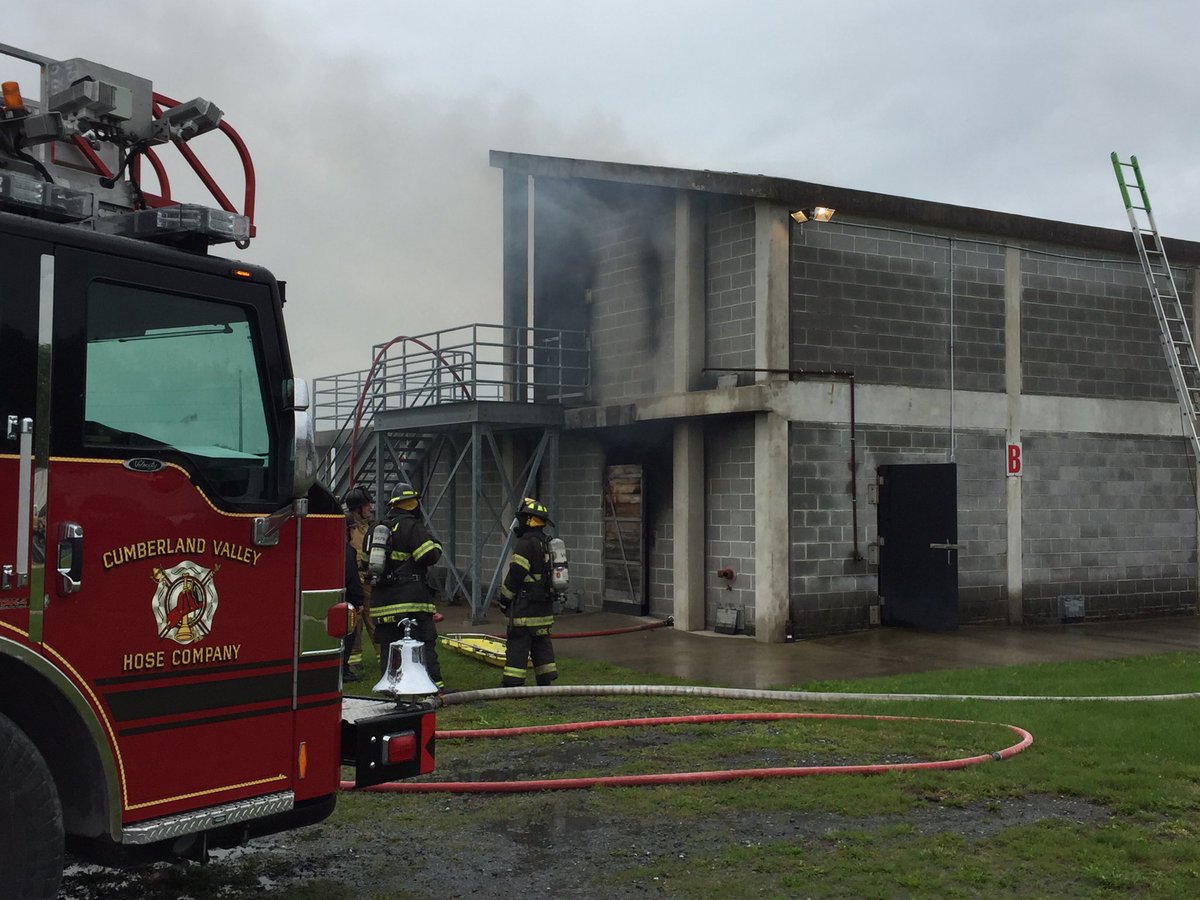 ShipFire's tweet photo. SFD Structural Fire Refresher underway @FCPSTC! #SFDtraining https://t.co/f5ZIiB0pL3