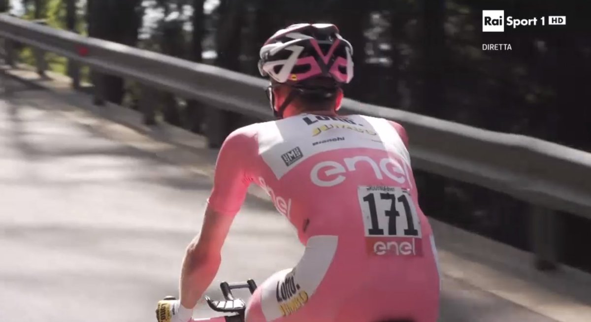 LOOKING STRONG!!!! <a href="/s_kruijswijk/">Steven Kruijswijk</a> ... #Giro