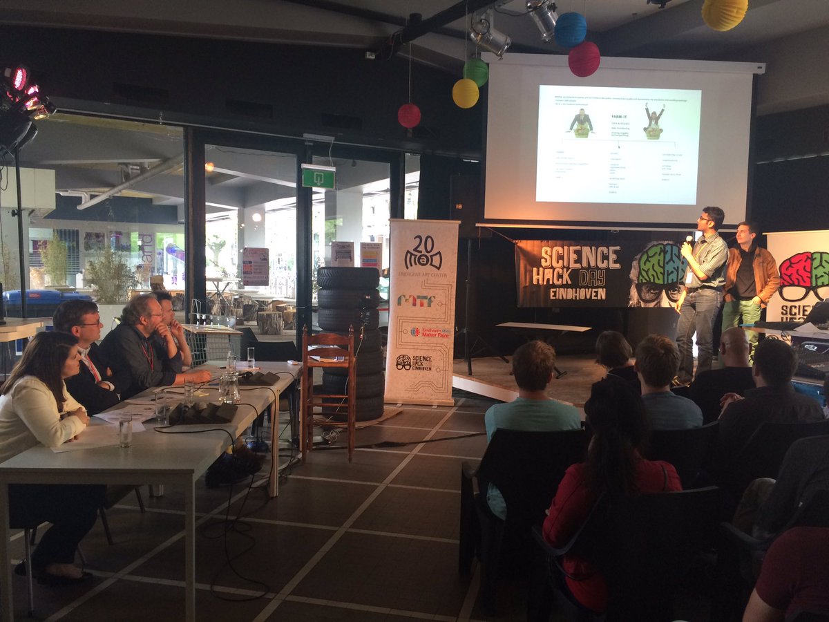 ChaeMadlabnl's tweet photo. Pitches to the juries @MADlabNL #sciencehackday #eindhoven #shd040 https://t.co/0Z5Moc2Zoq