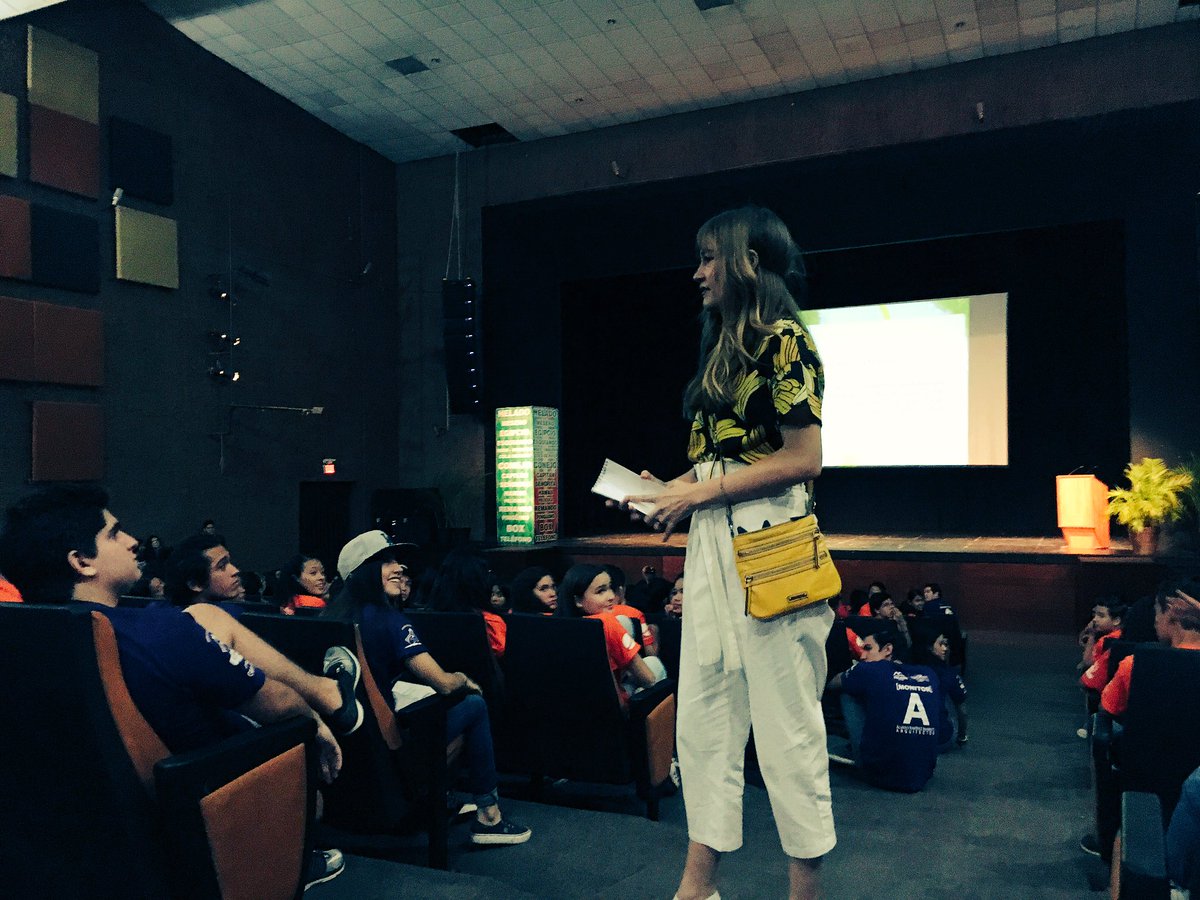 SeliderColima's tweet photo. @Lucialadeflor ¡UN LÍDER ES AUTÉNTICO! Todos los días tienen un "por qué" #SeliderColima https://t.co/dpEbTDCNkr