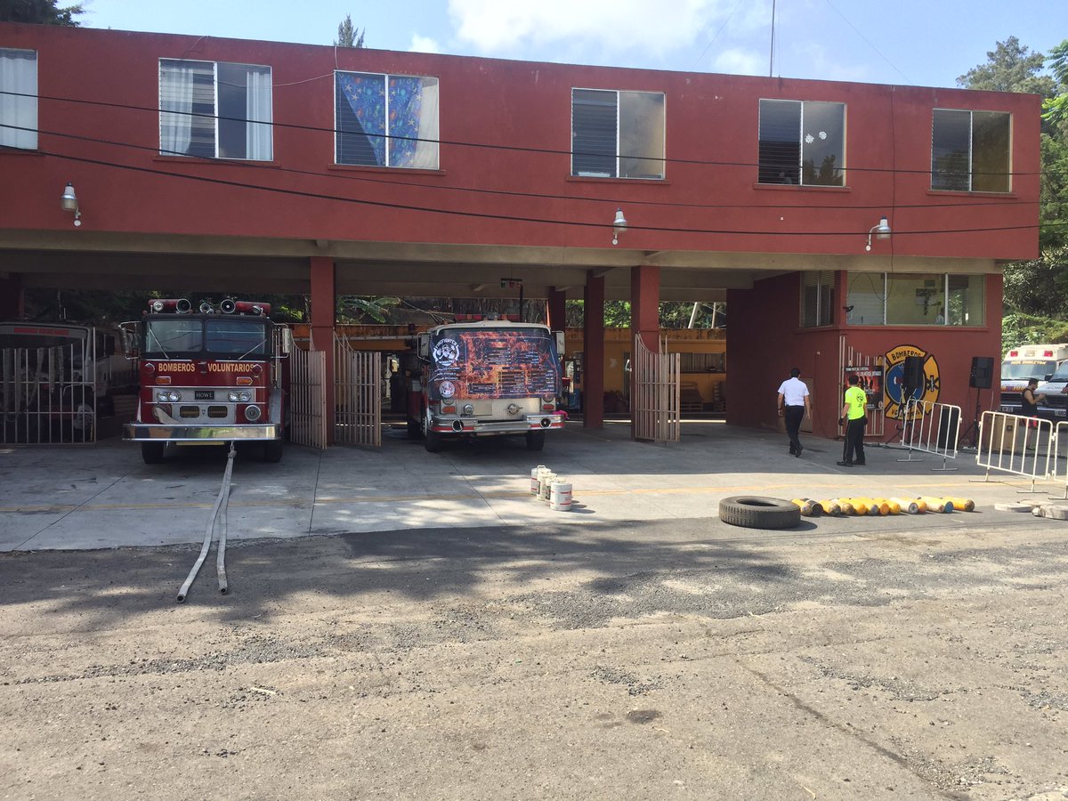 ferdiinand's tweet photo. Esto se va a descontrolarrrrr #RetoBomberoCrossfitero #firefighterworkout https://t.co/urkKtCJsHS