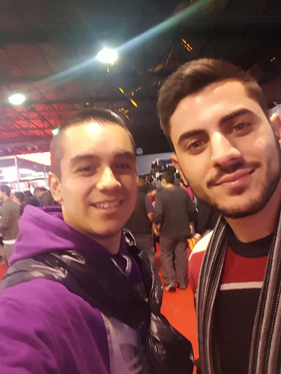 samtualmiron's tweet photo. #comiconarg #ComicCon https://t.co/Yc2wl1xfu4