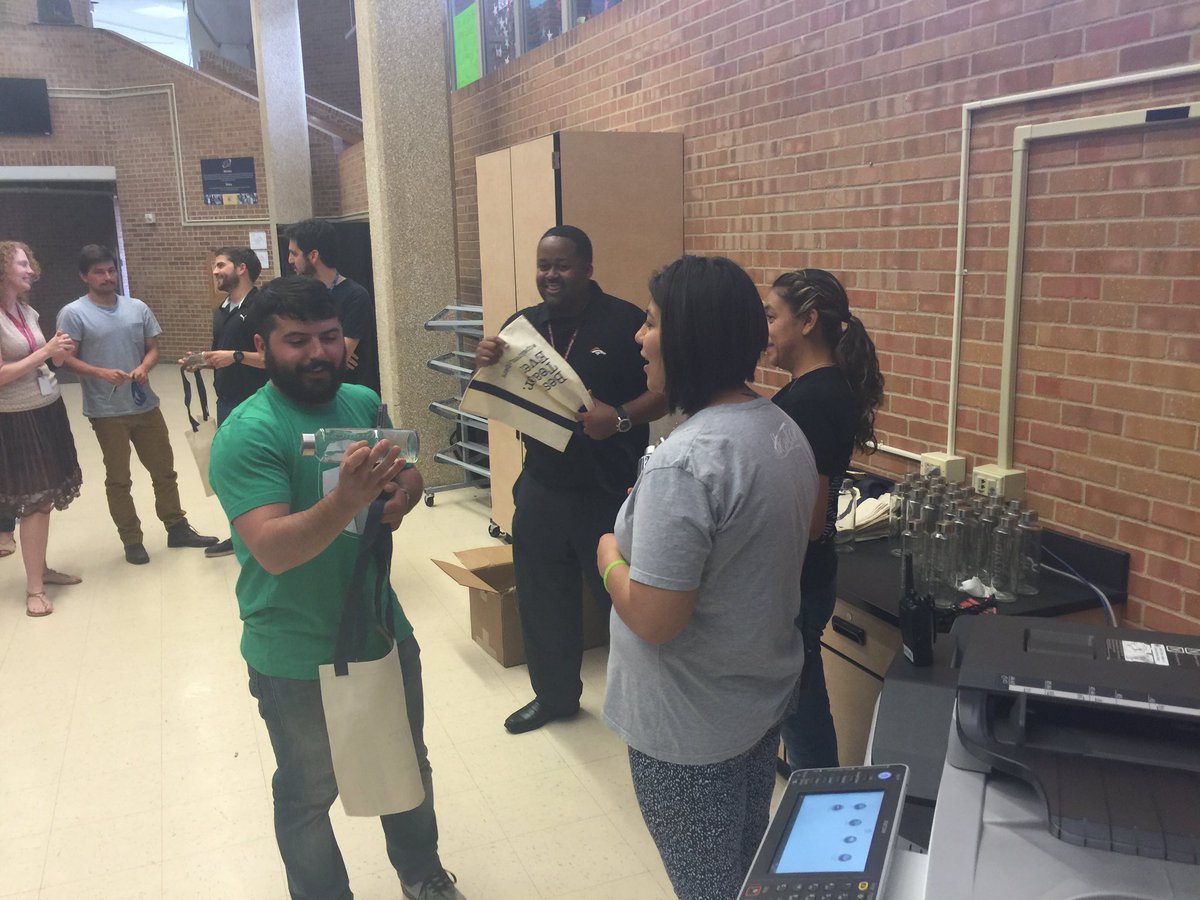 jms2giz's tweet photo. Celebrating and recognizing our amazing staff during Teacher Appreciation Week @htec_dps https://t.co/C8IuNmpmHe