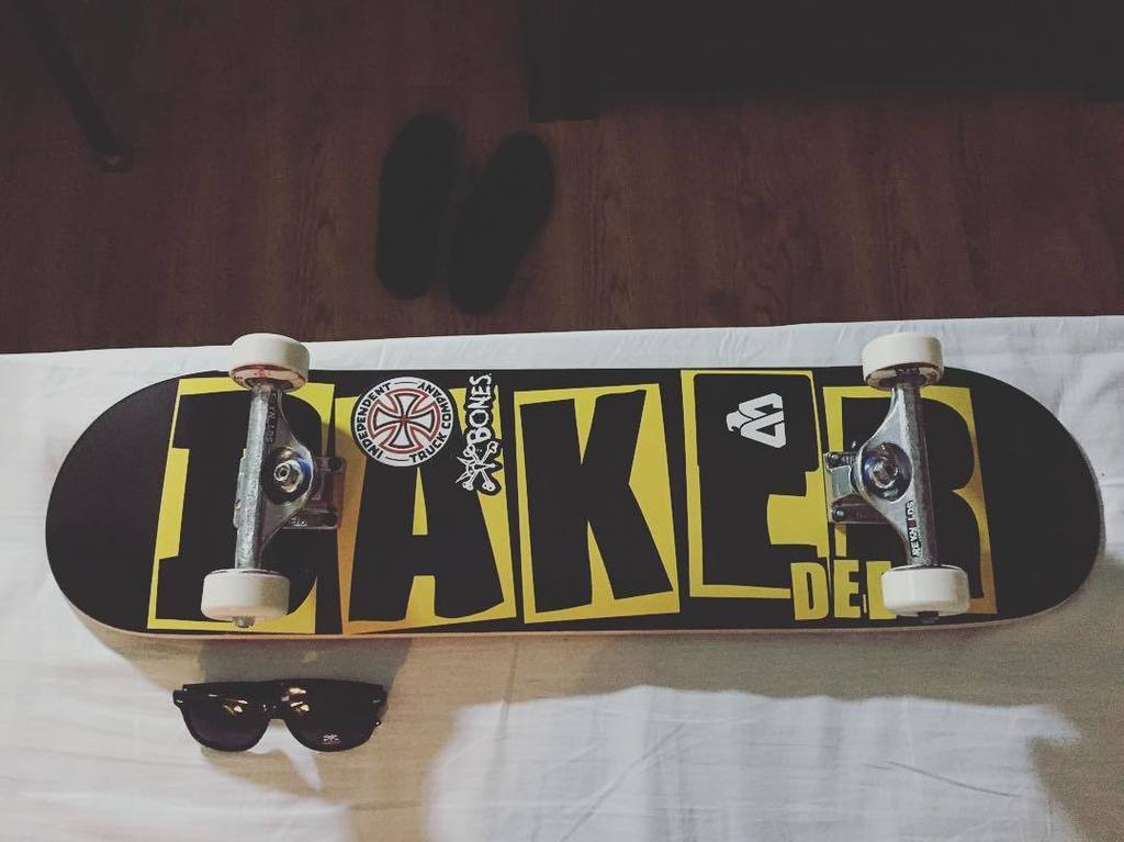 weskateboarder's tweet photo. kunitoshidatai / BAKER✔️
#skateboarding #skateboards #skateboarder #volcom #matix #baker #newdeck #bones #boneswhee… https://t.co/oSzPmidKhz