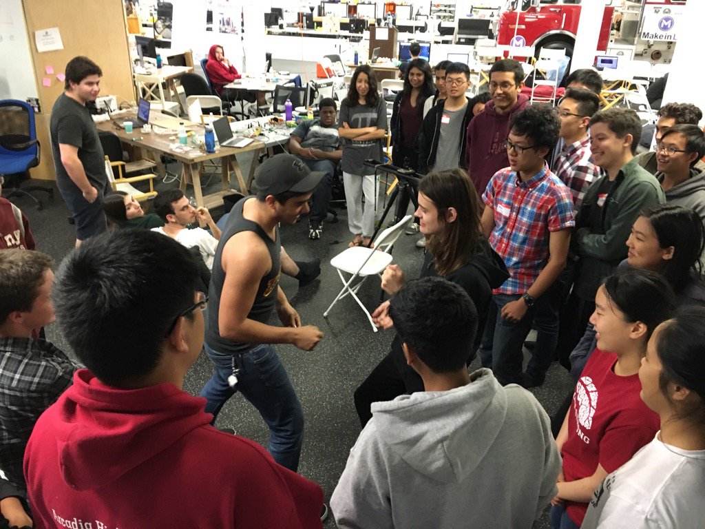 CodeDayLA's tweet photo. Super intense game of rock, paper, scissors at #CodeDay #LA @StudentRND @MakeinLA #CodeDayLA https://t.co/HOpPQDJ1o6