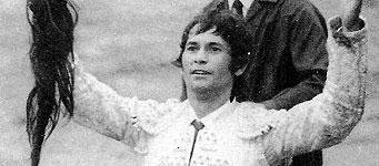 Hoy hace 44 años Palomo Linares corta rabo a "Cigarrón" en @LasVentas_ el último hasta ahora portaltaurino.net/enciclopedia/d…