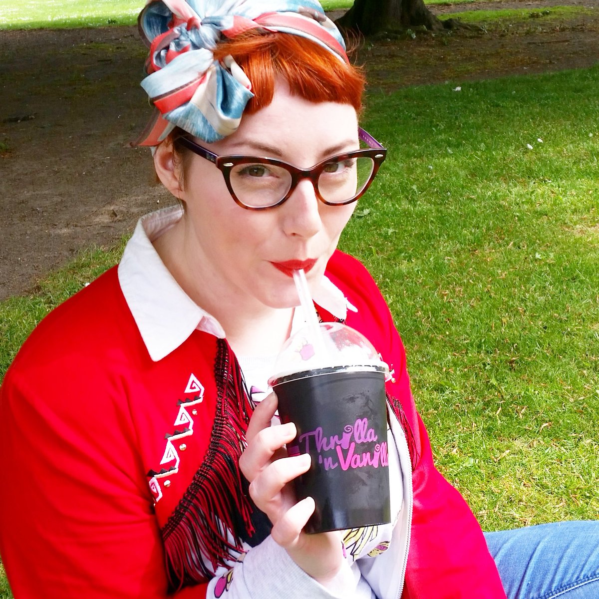 WardrobeConvos's tweet photo. While Kimberley's away I will continue to drink milkshakes anyway. #milkshake #dundeeblogger #bloggingduo https://t.co/ZVknvqu4Nd