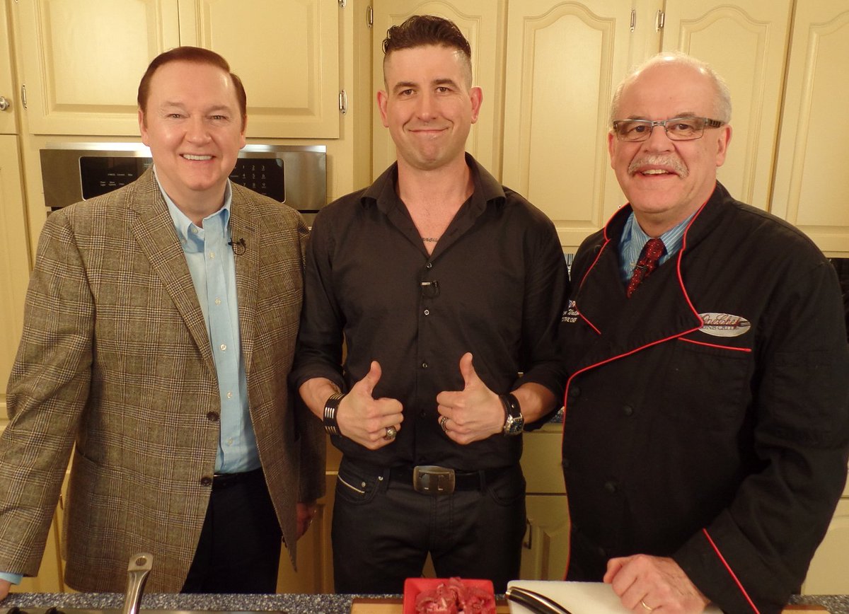 karl_wells's tweet photo. Tonight we welcome @terryryan20 to #1Chef1Critic @RogersTVStJohns Ch 9 for the best Stir-fry Beef & Broccoli :) https://t.co/NkMxlhTNUn