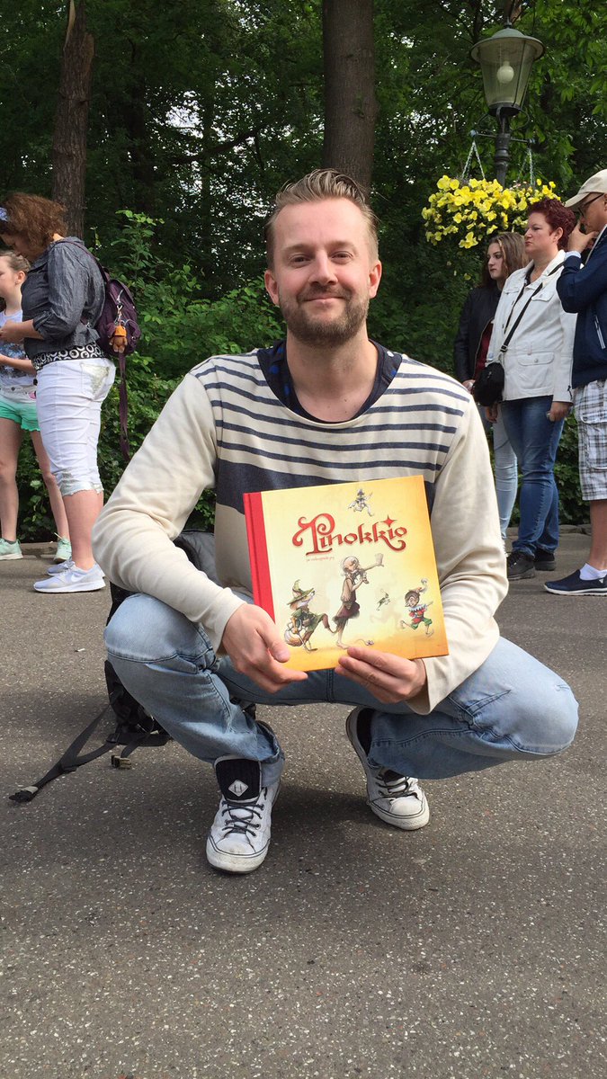 Boekpresentatie van Pinokkio; de ondeugende pop. Lees het hier bit.ly/1ORR5NJ <a href="/Efteling/">Efteling</a> <a href="/UitgeverijUBHS/">Unieboek | Spectrum</a>