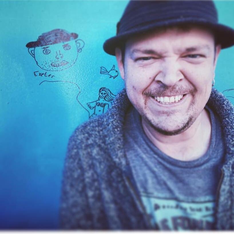 WelshMarkTam's tweet photo. This photo sums up the cracking afternoon I've had. #boatlife #sharpies https://t.co/0nJj9qWUnT