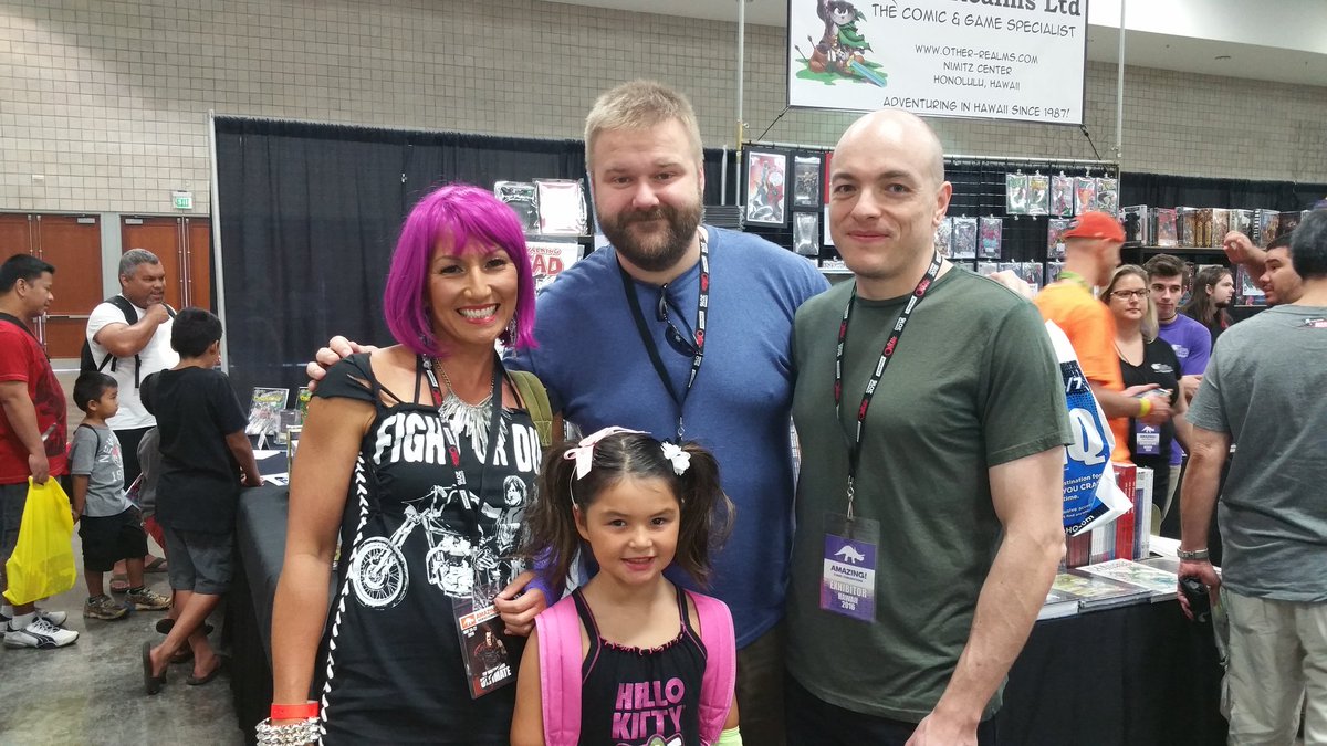 HuntLia's tweet photo. @RobertKirkman 
@TwistedCuts 
@ahcc2016 https://t.co/ayNN3MJZCS