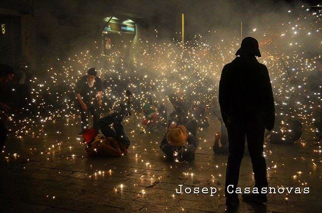 InstaDiables's tweet photo. II Diada Diables de Granollers #foc #correfocs #cultura #espurnes #granollers #correfoc #igersgranollers #igerscata https://t.co/OHIu1MMV4f