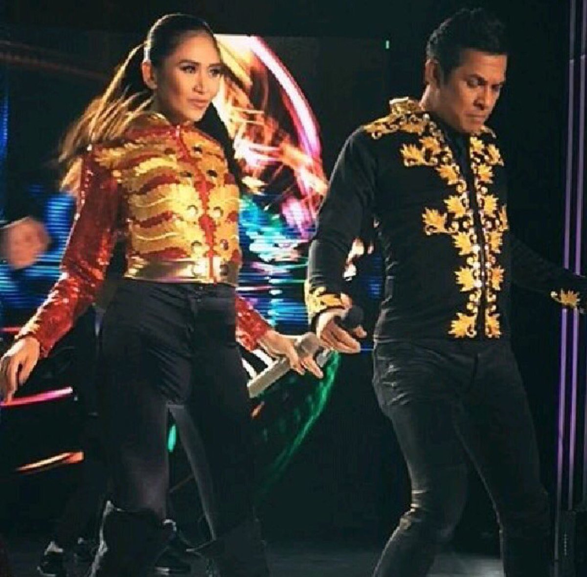 CutieliciousP's tweet photo. The BRILLIANT #SarahG & @GaryValenciano1 @JustSarahG #ASAPMayFiesta still praying for their duo major concert ๐ https://t.co/ugDs6m1iKM