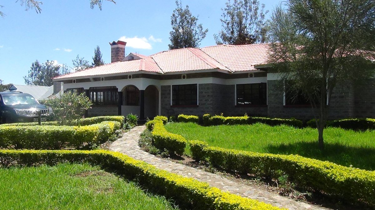 NextinProperty tweet picture