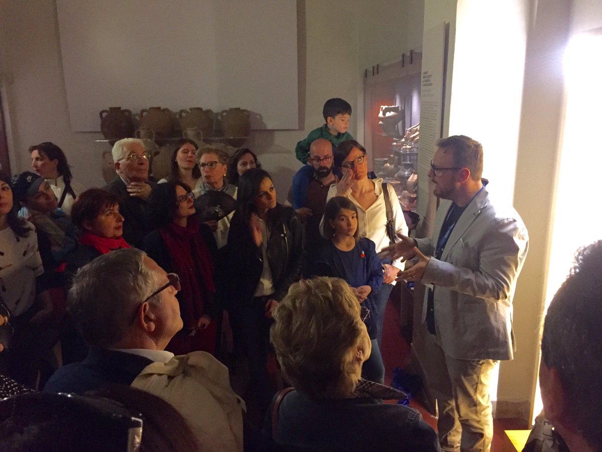 MuseoArcheoSA's tweet photo. Bellezza e verità sono una cosa. Questo è quanto sappiamo sulla terra. E questo è tutto che sapere importa #NDM16 https://t.co/rNwAfOeNa3