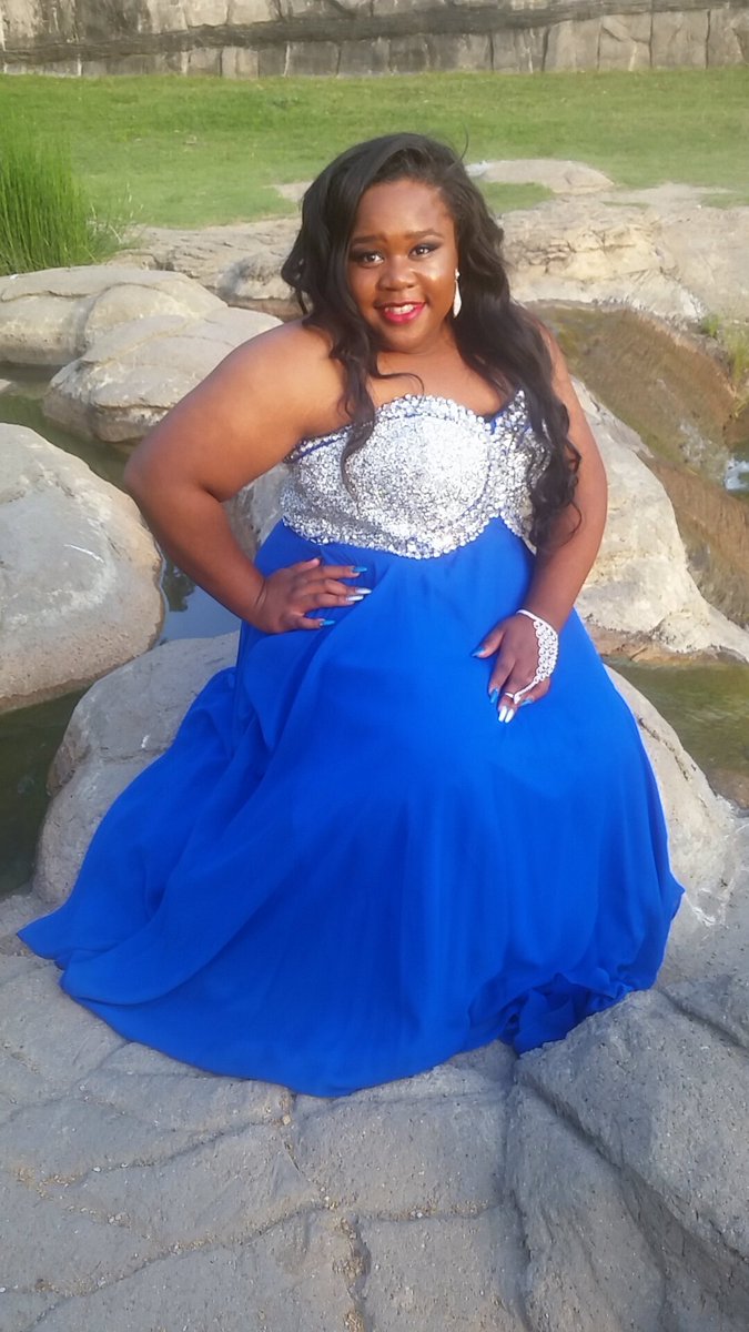Queen_Taee_'s tweet photo. #NFHSprom https://t.co/SmWnj4hroc