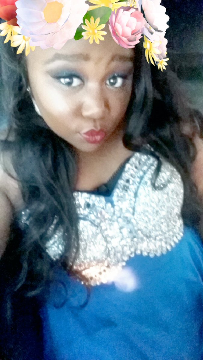 Queen_Taee_'s tweet photo. #NFHSprom https://t.co/SmWnj4hroc