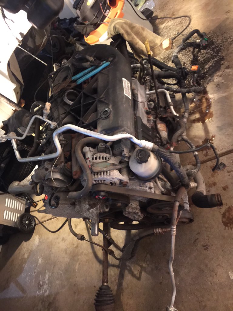 Moparunlimited's tweet image. The engine for our #ProjectPacifica Time for reassembly! #MoparChat