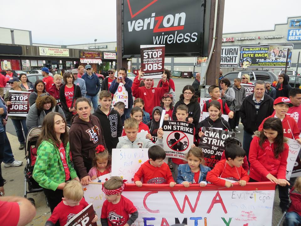 CWADistrict1's tweet photo. Check out more great pics from our #VerizonStrike National Family Day of Action on Facebook: https://t.co/rbCrZhgQdU https://t.co/EgiBNgOELJ
