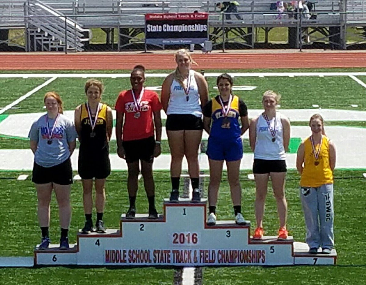jamikow's tweet photo. @theheritagems new PR and school record with a throw of 106'2". Way to go @emma_kowalski24!! https://t.co/ISoeVHvGS9