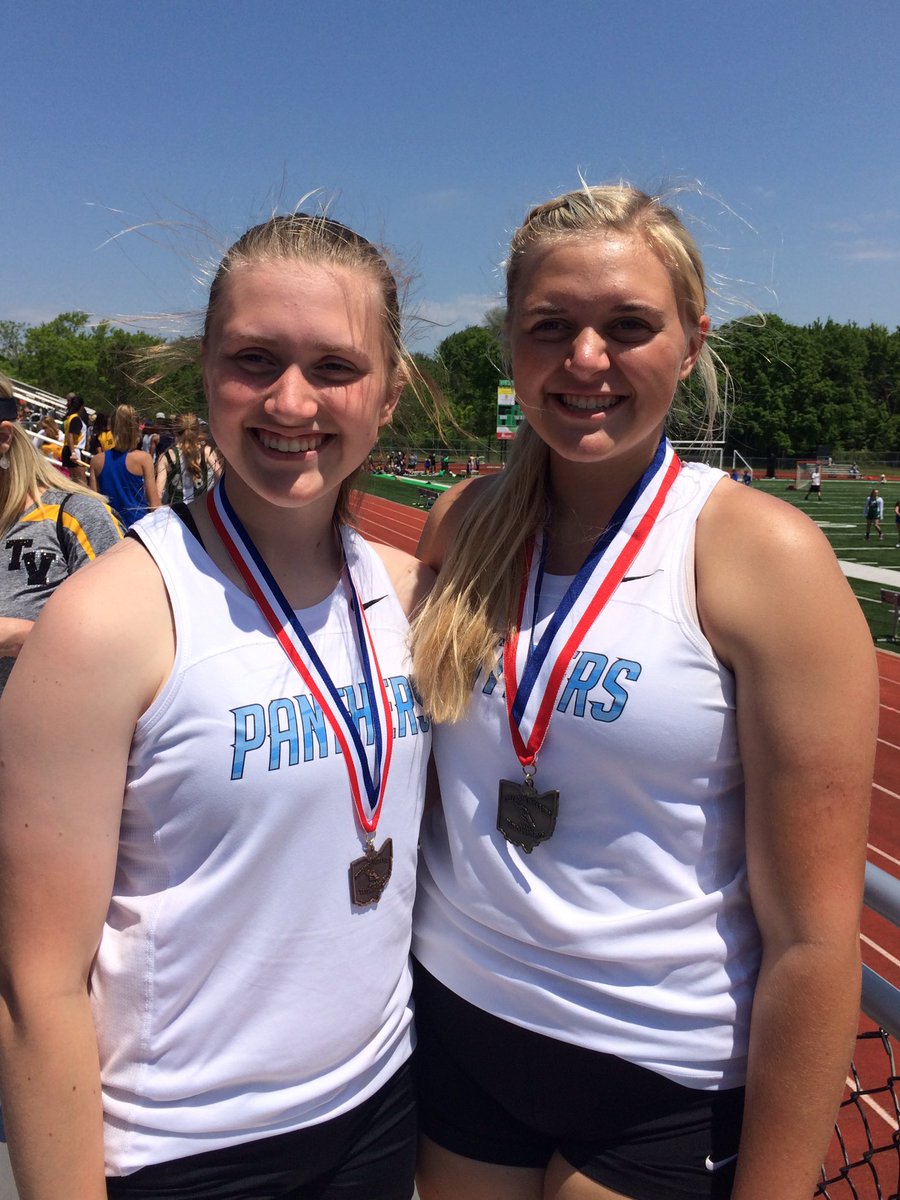 jamikow's tweet photo. @theheritagems new PR and school record with a throw of 106'2". Way to go @emma_kowalski24!! https://t.co/ISoeVHvGS9