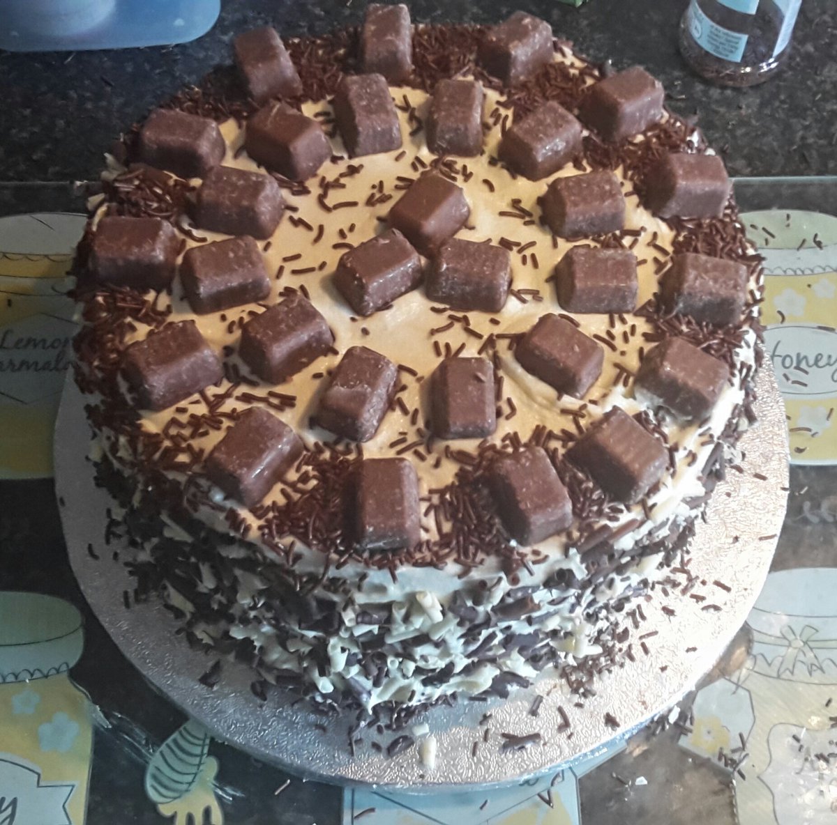 Piñata cake for Cake Sale <a href="/TescoLydney/">TescoLydney</a> tomorrow! <a href="/dawnruck1962/">Dawn ruck</a> <a href="/rob_bayley/">Robert bayley</a> <a href="/pinserellas/">Lynne</a> <a href="/colly75/">Paul Collingridge</a> @jamesdcmorgan
