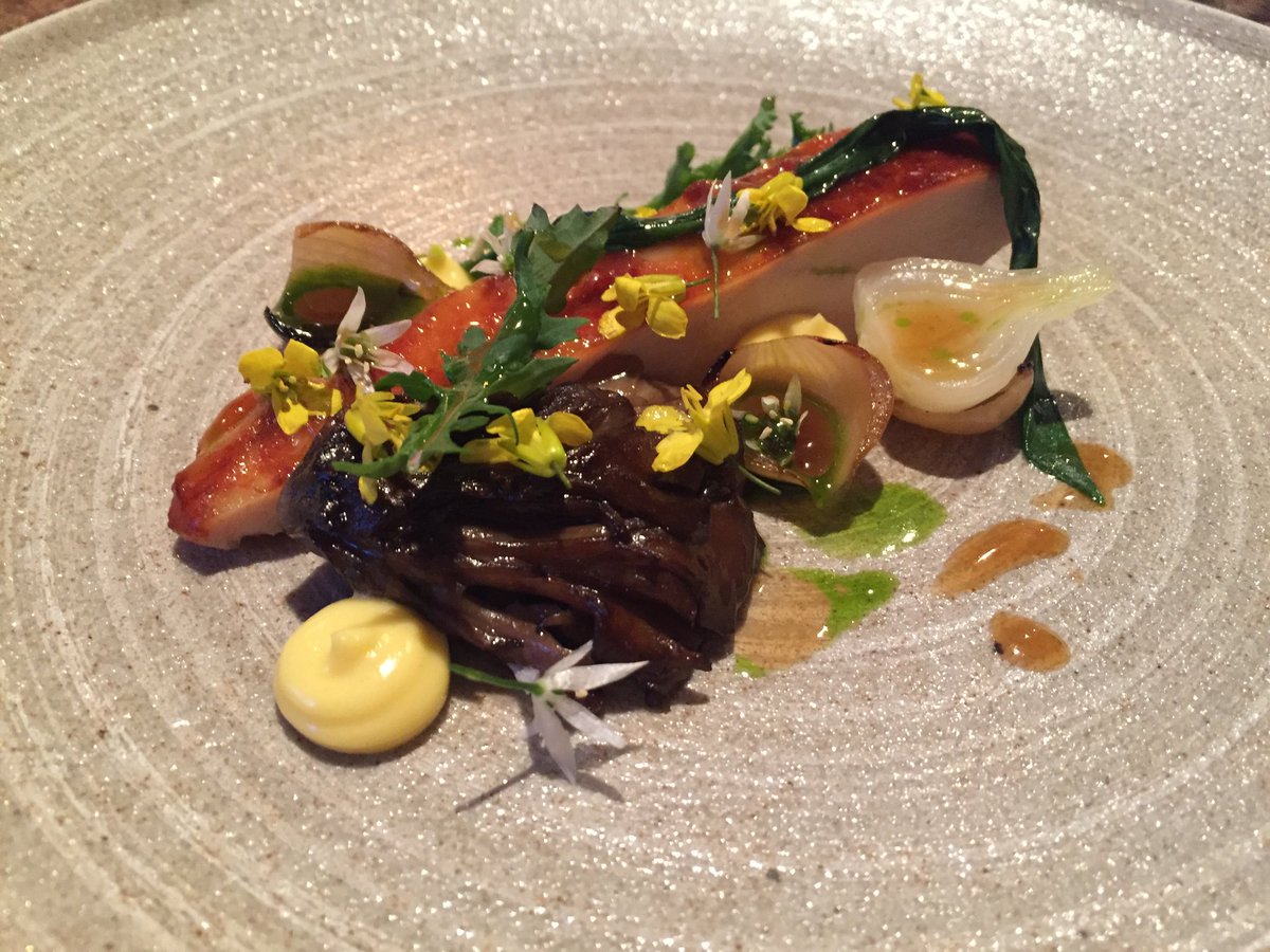 MichelinGuideUK's tweet photo. The ambition is palpable @BlkSwanOldstead #MichelinStar https://t.co/ec7SWsAnMa