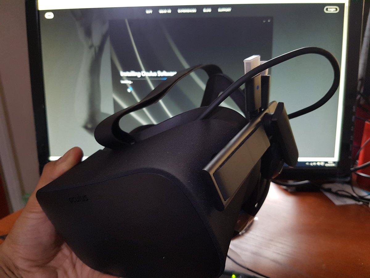 ManeeshJuneja's tweet image. The Oculus Rift does appear to be more refined as a physical product than the Vive #vrworkshop #vr