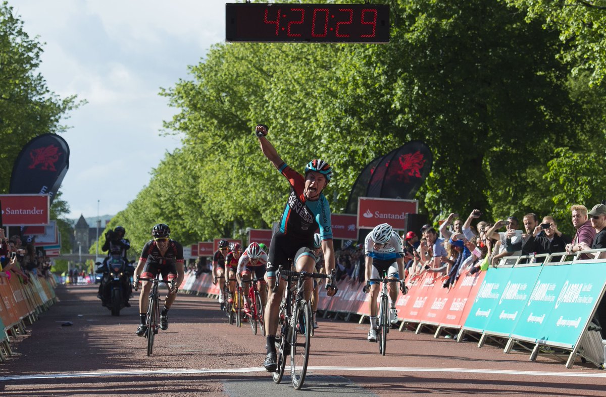 What an incredible day at the 2016 Velothon Wales. Thanks to the thousands of cyclists, spectators and volunteers!