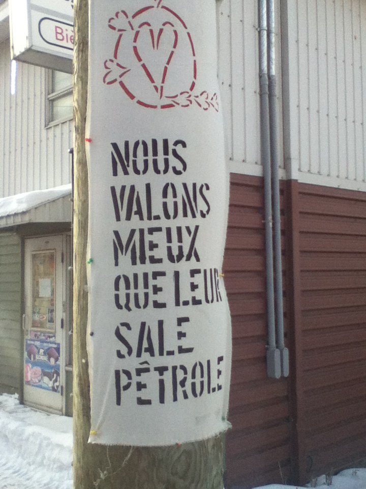Deletmen's tweet photo. @ValTremblay_Sag @magiclove9813 @ClaudeDuguay2 #NonMerci à #EnergiEst #PetrolSale https://t.co/Y4IBwpU3Wd