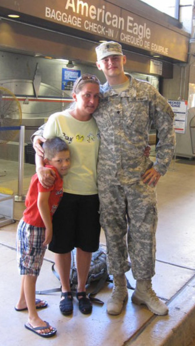 VeteranCampaign's tweet photo. Family will always support you, even when the government stops. https://t.co/pHJpQRWBjW