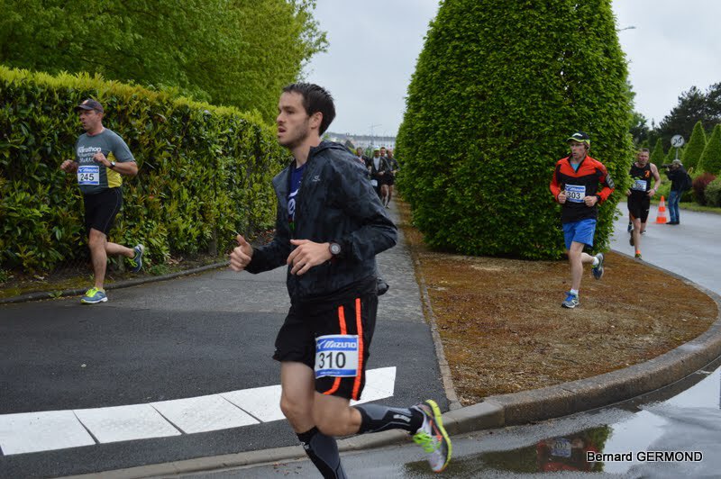 TiBo_Running's tweet image. Bonnes sensations aux #FouléesdelaCHL malgré la pluie! 7 tours effectué en 1h03, 32ème sur 150 #Happy #Echorun
