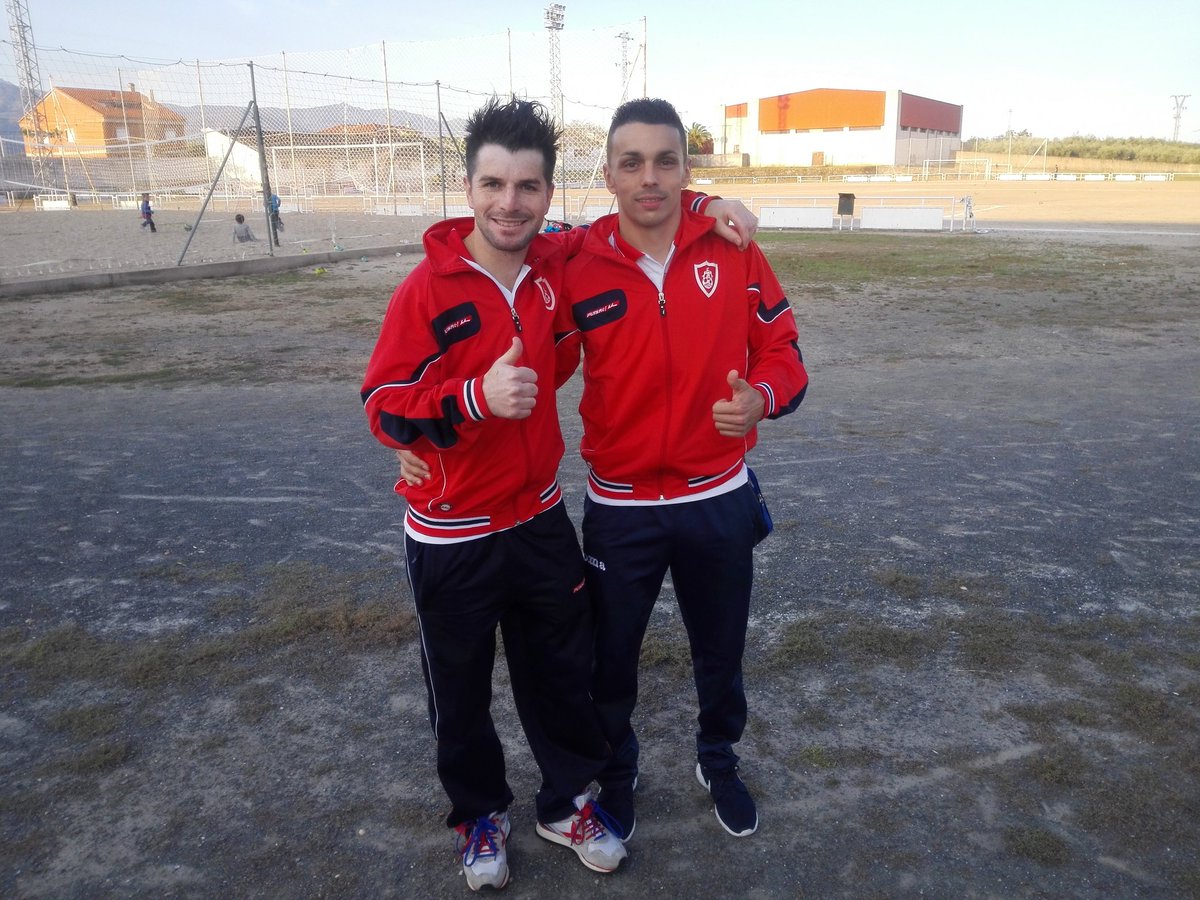 cfjaraiz's tweet photo. Dos mitos del club, 1 cuelga las botas @ConejeroVictor y el otro @ChapeNtp  es todavia mejor persona que futbolista. https://t.co/lZwiS1IFgI