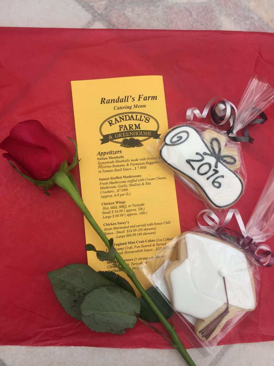 RandallsFarm's tweet photo. Call or stop by to order Graduation Food and Flowers. Congratulations to the Class of 2016! https://t.co/ityoe26I92