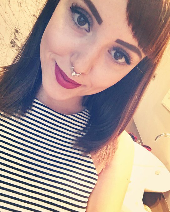 Buenas noches mu&ntilde;ecos 😍😍 Os amo ❤️❤️ https://t.co/3DFqIyzIIQ<a href="/tag/mvsales"class="tags"><span>#mvsales</span></a>