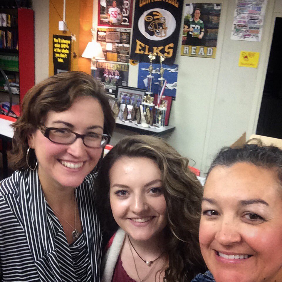 buckeyemon's tweet photo. When Auntie K visits CHS @CentervilleDECA juniors
Epic presentation winner #MonkeyTails https://t.co/Ql0FuAiQXB